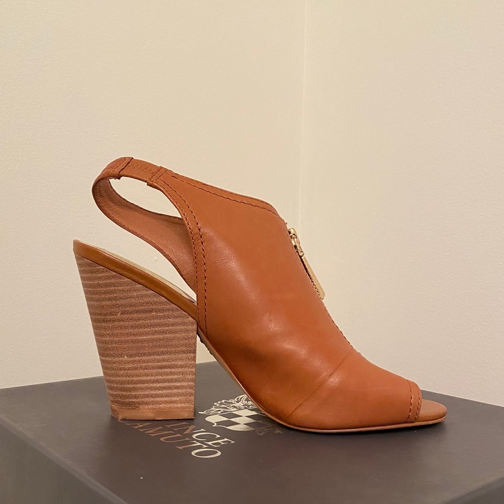 Light brown Vince Camuto zipper wedges